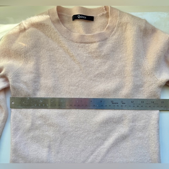 Quince 100% Mongolian Cashmere Crewneck Sweater - Picture 7 of 8